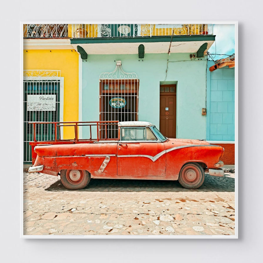 Cuba, 25x25cm Framed stretched canvas with White shadow line frame