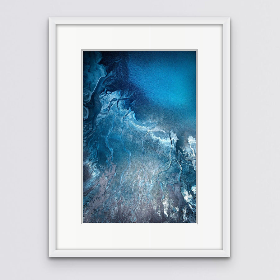 Capel, 33x50cm Framed in white